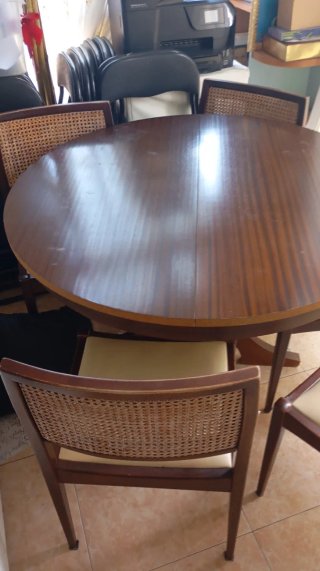 Mesa madera con 6 sillas de