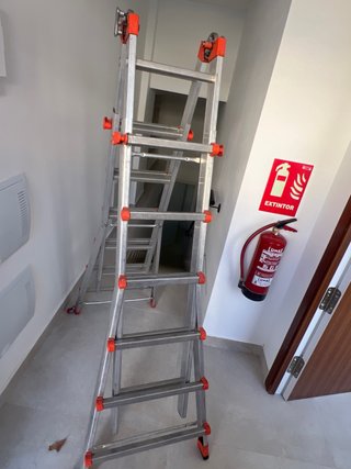 Escalera Diarre 10 peldaños con ruedas