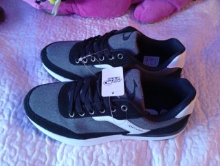 Tenis John Smith Negros y Grises