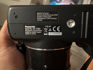 Fotocamera Panasonic Lumix Nera modello DC-FZ82
