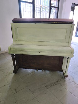 Pianoforte bianco