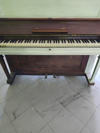 Pianoforte bianco