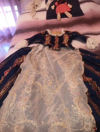 Falda de fallera con manteletas y espardeyes