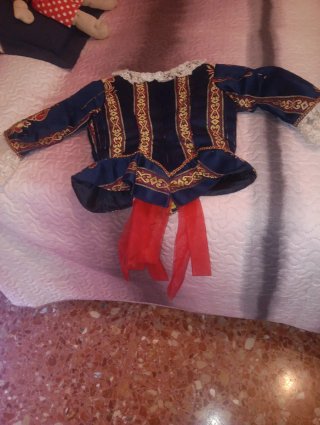 Falda de fallera con manteletas y espardeyes