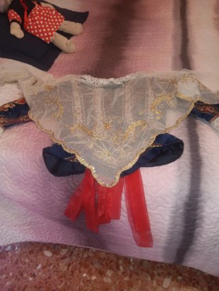 Falda de fallera con manteletas y espardeyes