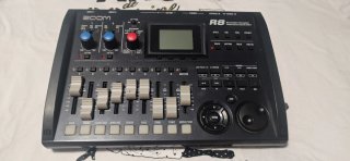 Zoom R8 Grabadora/Sampler/Controlador