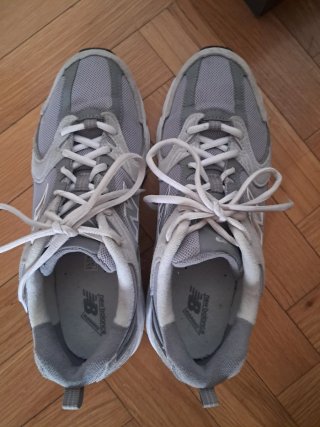 New Balance 530 gris/blanco Talla 41.5