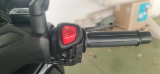 Yamaha XMAX 125 Maxi Scooter Negra Mate