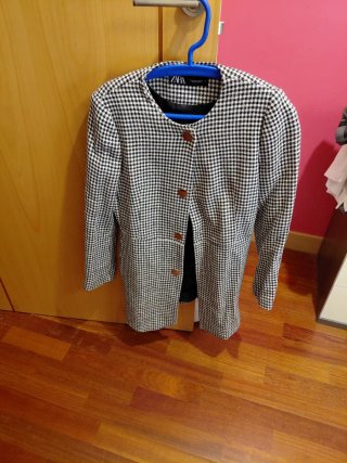 Abrigo Zara gris mujer