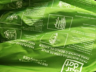 Cuna de viaje plegable con ruedas
