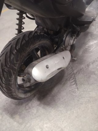 Yamaha Aerox Negra se cambio x una yahama jor de a