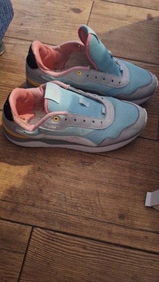 Zapatillas Puma Azul y Rosa