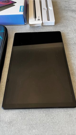 Lenovo Tab M10 FHD Plus 64GB + Caja + Lápiz tactil