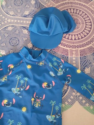 Bañador niño azul con estampado Stitch
