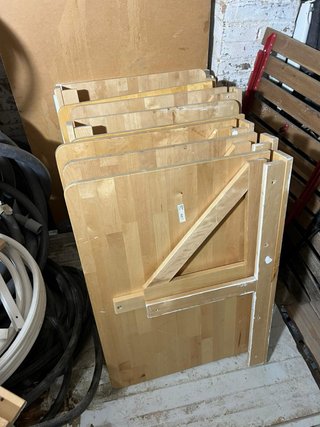 Mesa plegable de madera