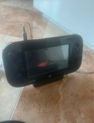Nintendo Wii U Negra + Accesorios