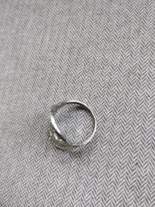 Anillo plateado diseño árbol de la vida