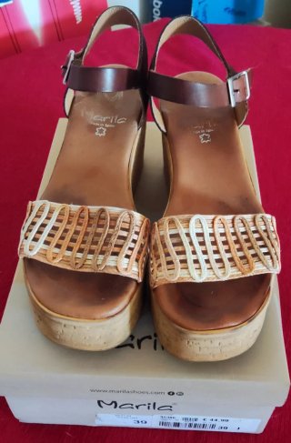 Sandalias cuña Marila beige/marrón T.39