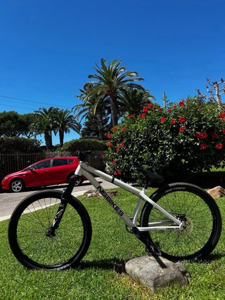 Bici Dirt NS Bikes 2025