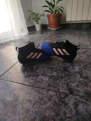 Botas de fútbol Adidas Talla 33