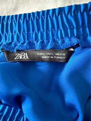 Falda Zara vuelo azul talla L