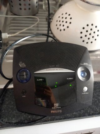REGALO: Recoger  en Nervión Radio Despertador Phil