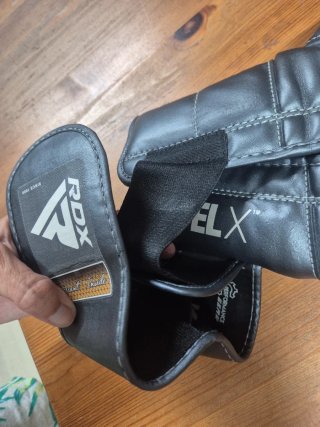Guantes Boxeo RDX F4 Cierre Gancho bucle 16oz