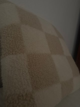 Cojín de forro polar a cuadros