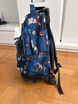Mochila Totto fútbol ruedas