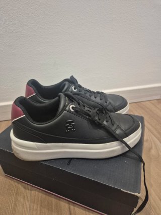 Scarpe Tommy Hilfiger nere donna