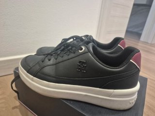 Scarpe Tommy Hilfiger nere donna