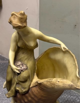 Statua Royal Dux Vintage