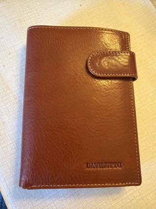 Cartera de piel Daviletto sin estrenar