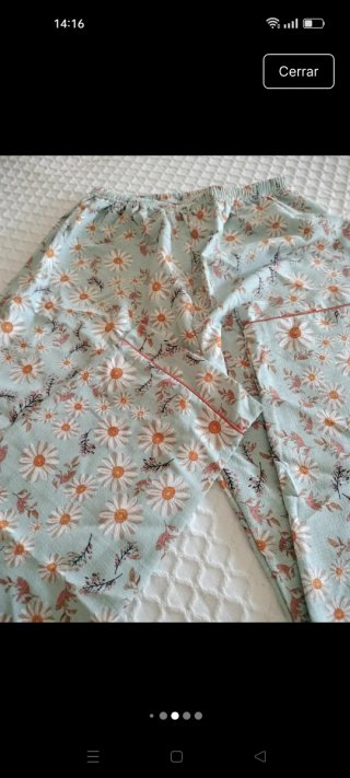 Pijama floral sin estrenar