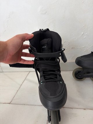 Patines en línea negros