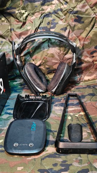 Astro gaming A50 Gen 1 Wireless + MixAmp