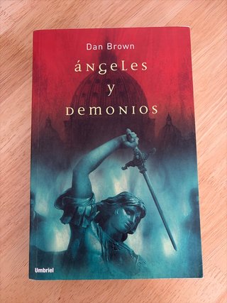 Ángeles y demonios