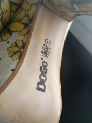 Zapatos tacón DOGO floral beige/amarillo talla 39
