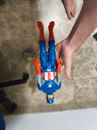 Figuras Hulk, Spiderman y Capitán América