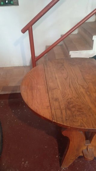 Mesa de madera maciza