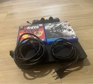 PS4 Slim 1TB + Mando + 2 Juegos