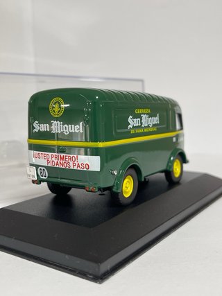 Renault 1000kg San Miguel 1/43