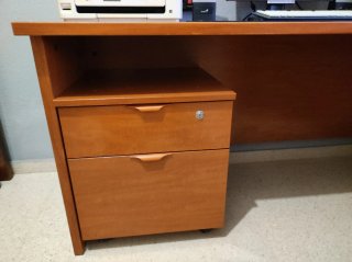 Escritorio de oficina de madera