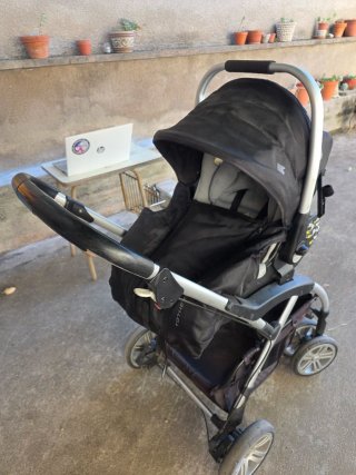 Carrito Casualplay con máxicosi y accesorios