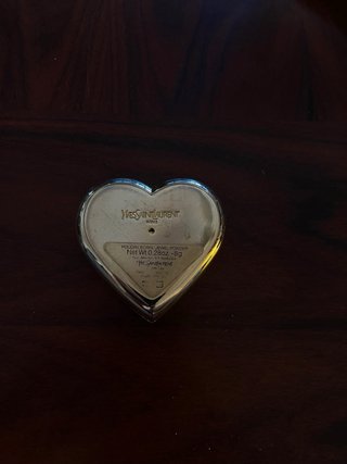 Polvere compatta vintage Yves Saint Laurent Corazón Dorada