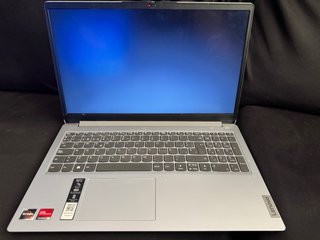 Lenovo Portátil Windows 11 Home,