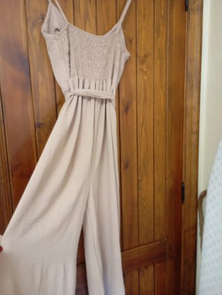 Mono de patas anchas beige