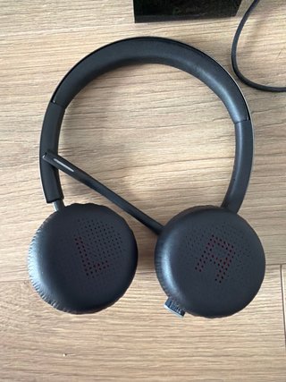 Auriculares Poly Voyager 4320 UC Teams + Base