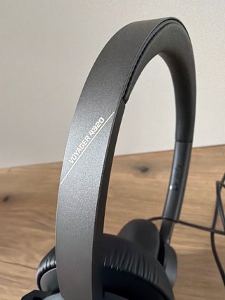 Auriculares Poly Voyager 4320 UC Teams + Base