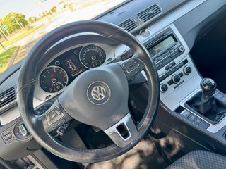 Volkswagen Passat 2013